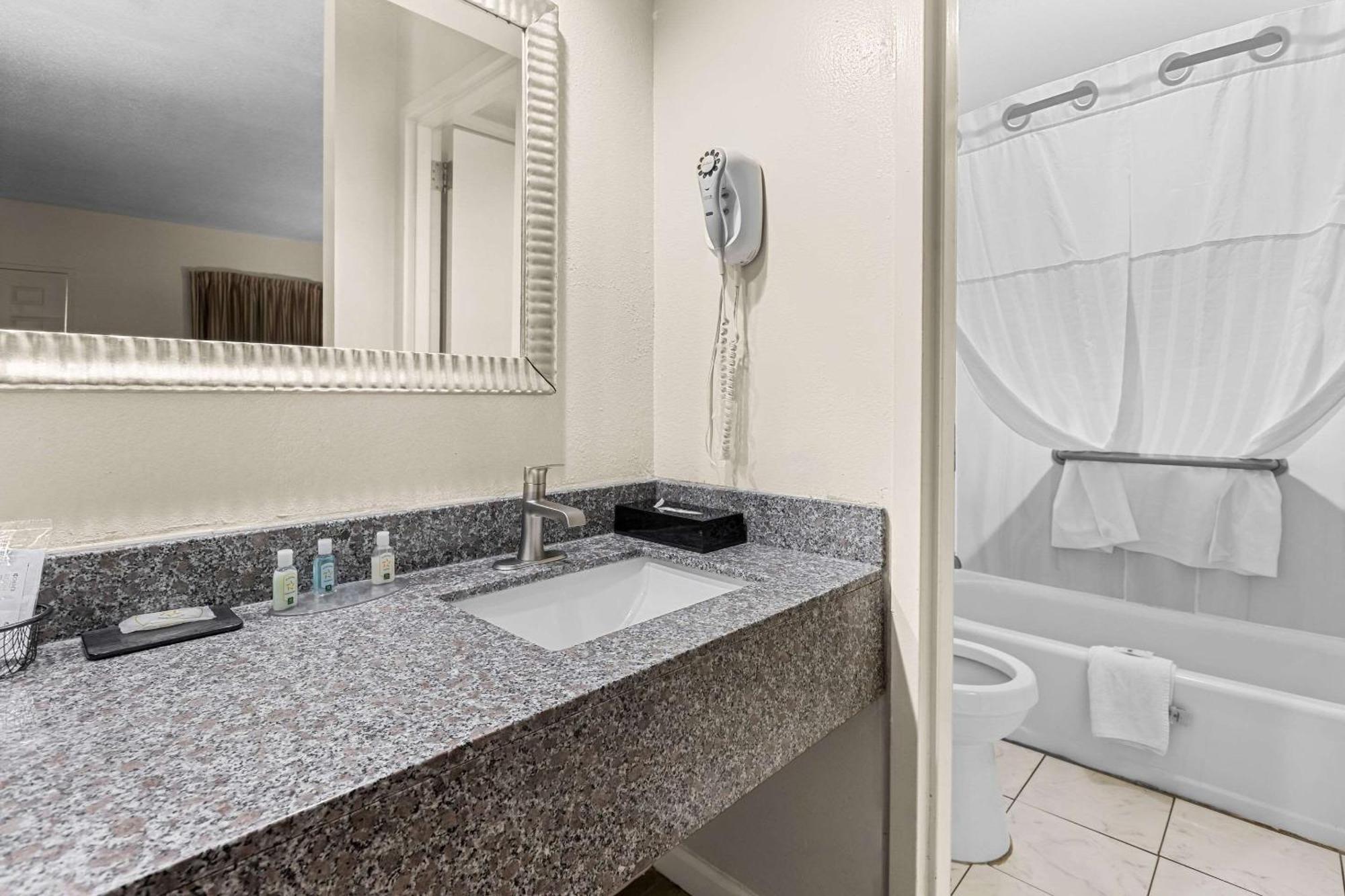 Quality Inn Port Wentworth Savannah North Exterior foto